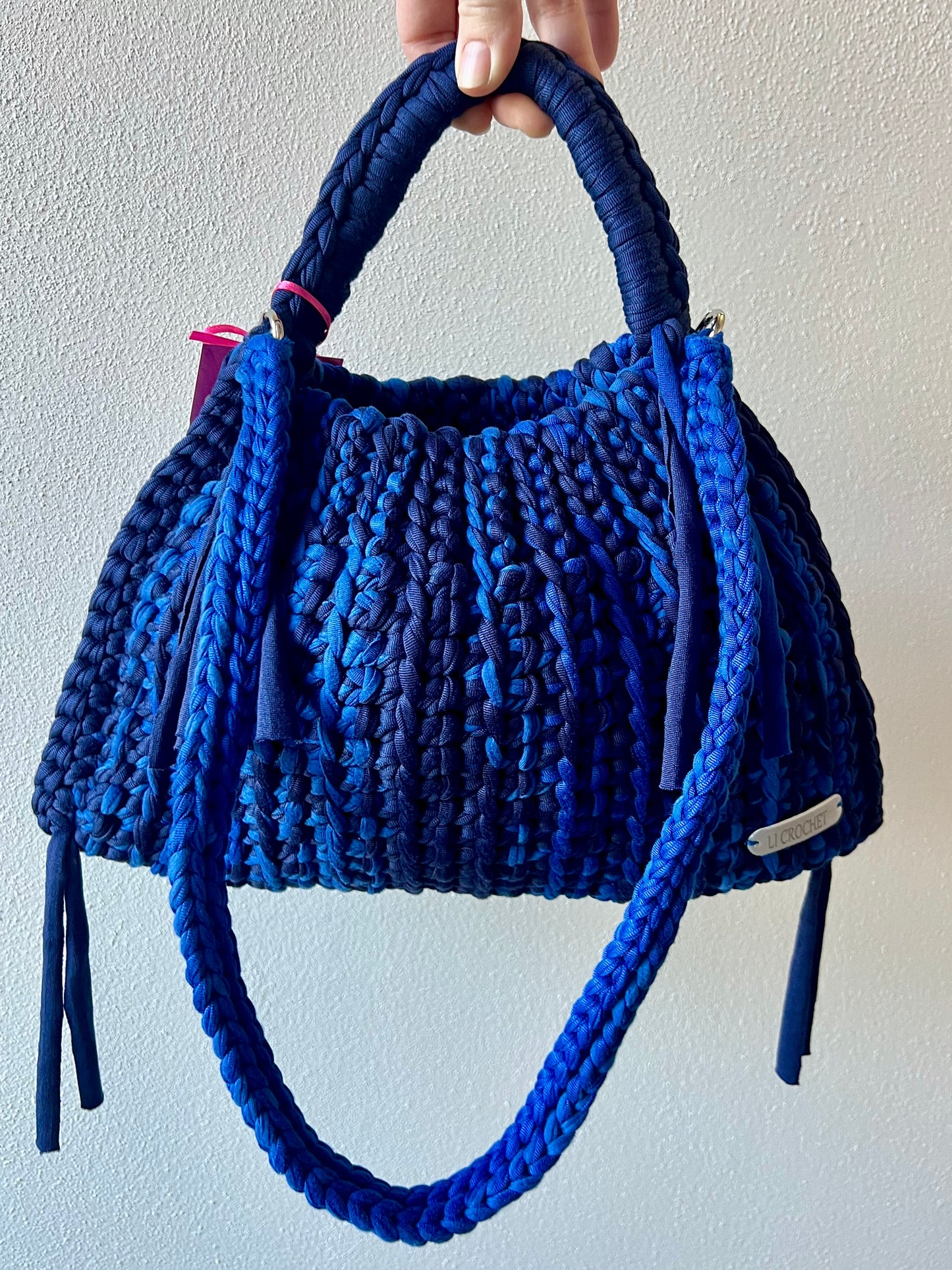 Borsa bicolor blu con tracolla💙🩵