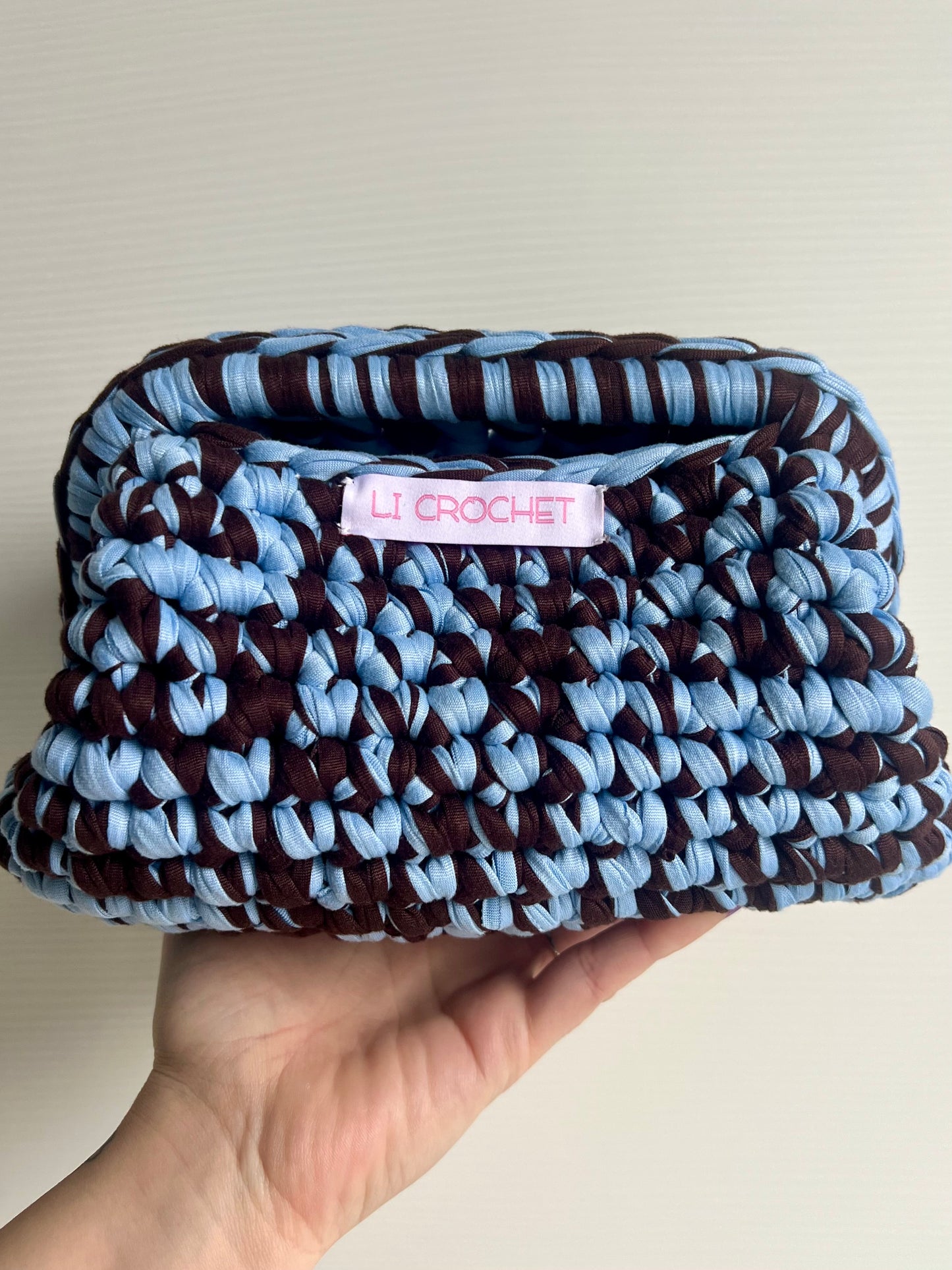 Clutch marrone e azzurro 💙🤎