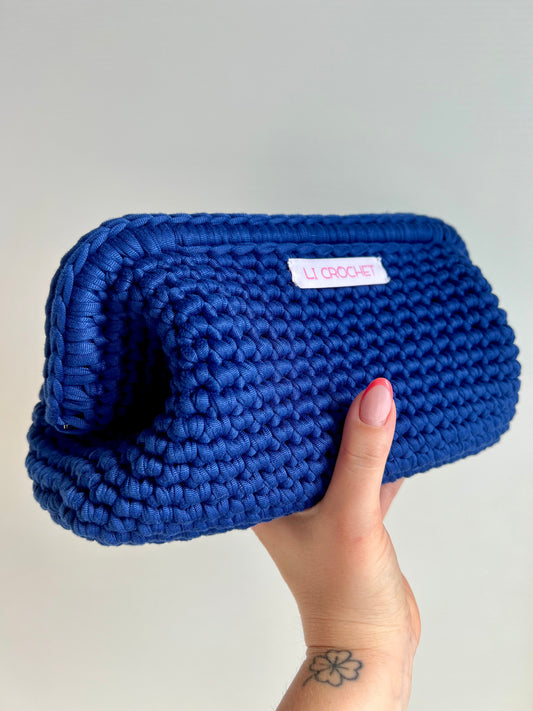 Clutch blu 💙