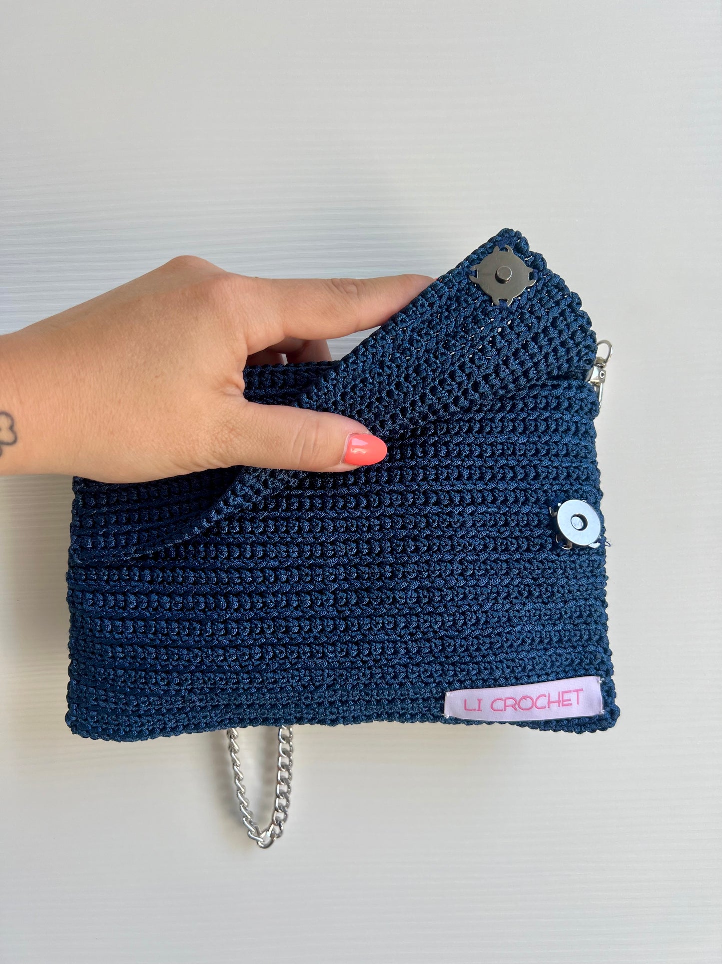 Pochette con tracolla 💙