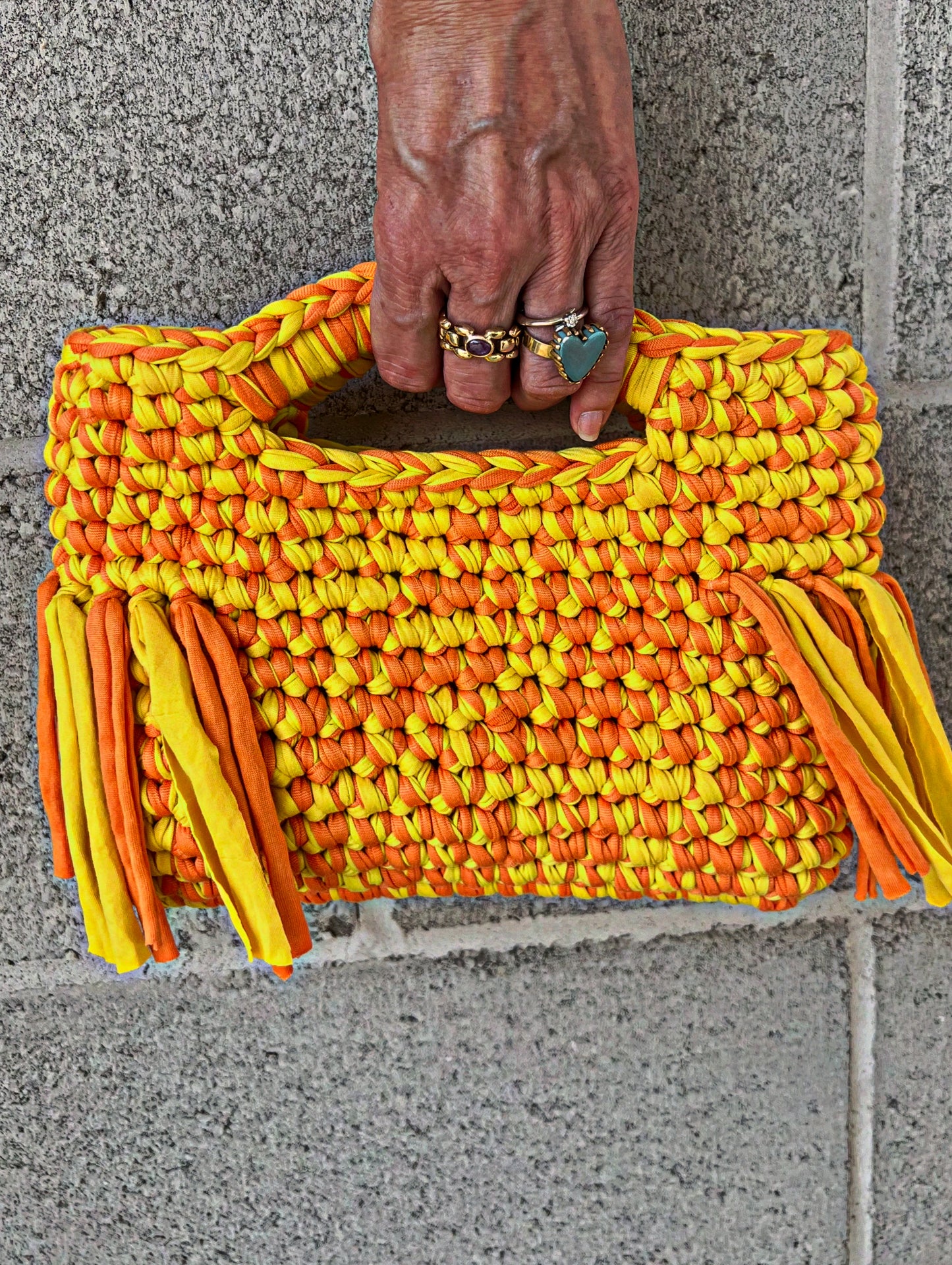 Crochet bag con frange bicolor gialla e arancio 💛🧡
