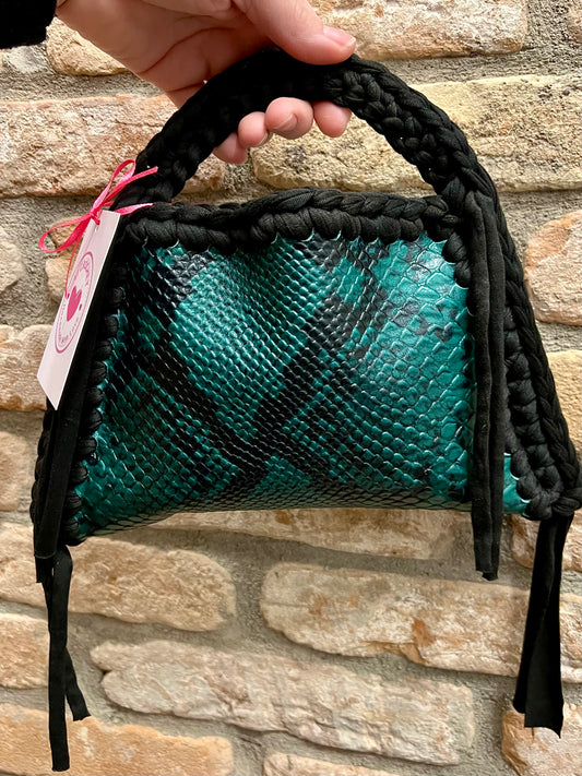 Borsa in vera pelle pitonata misura piccola 💚🖤💙